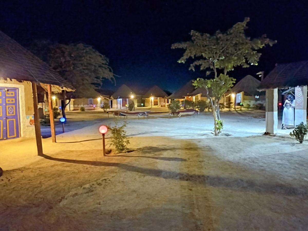 Kutir Craft Village Resort Bherandiāla Exteriör bild